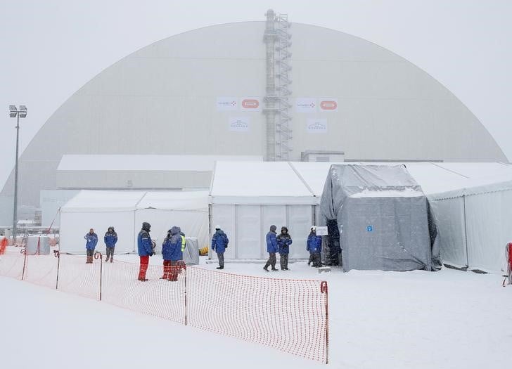 L'arche de confinement de tchernobyl en place