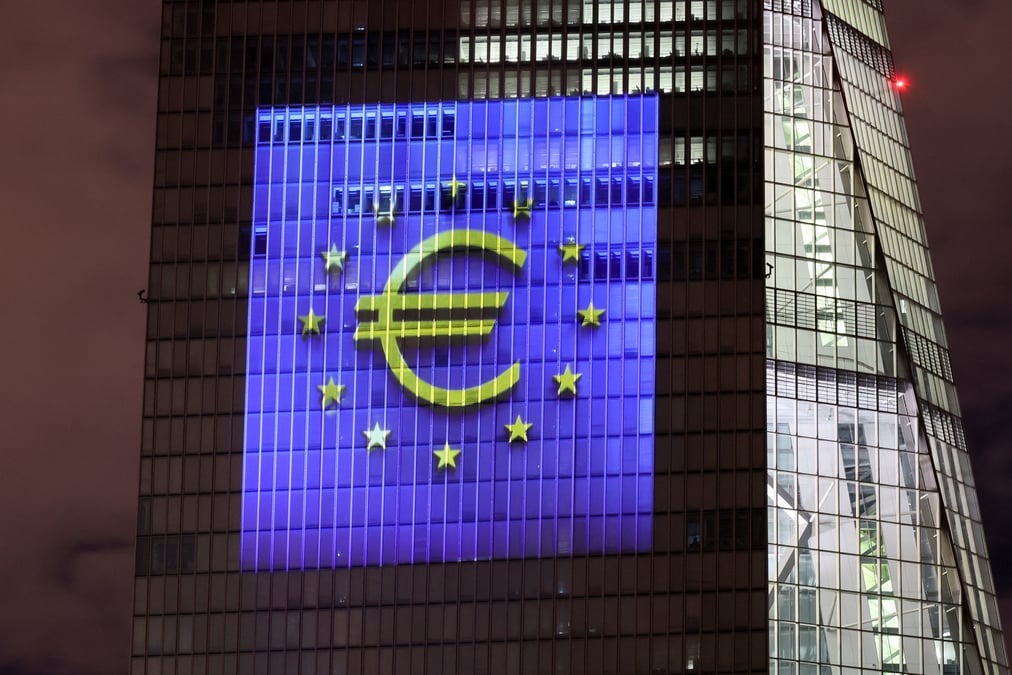 Kazaks (bce) juge improbable une hausse de taux en juillet