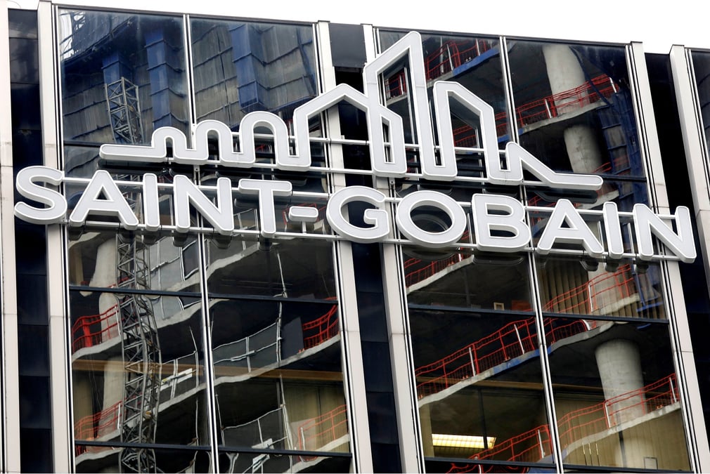 Saint-gobain affiche un resultat d'exploitation record, convaincu de pouvoir com-penser l'inflation