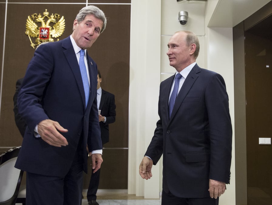 John kerry et vladimir poutine ont evoque l'ukraine, la syrie et l'iran a sotchi