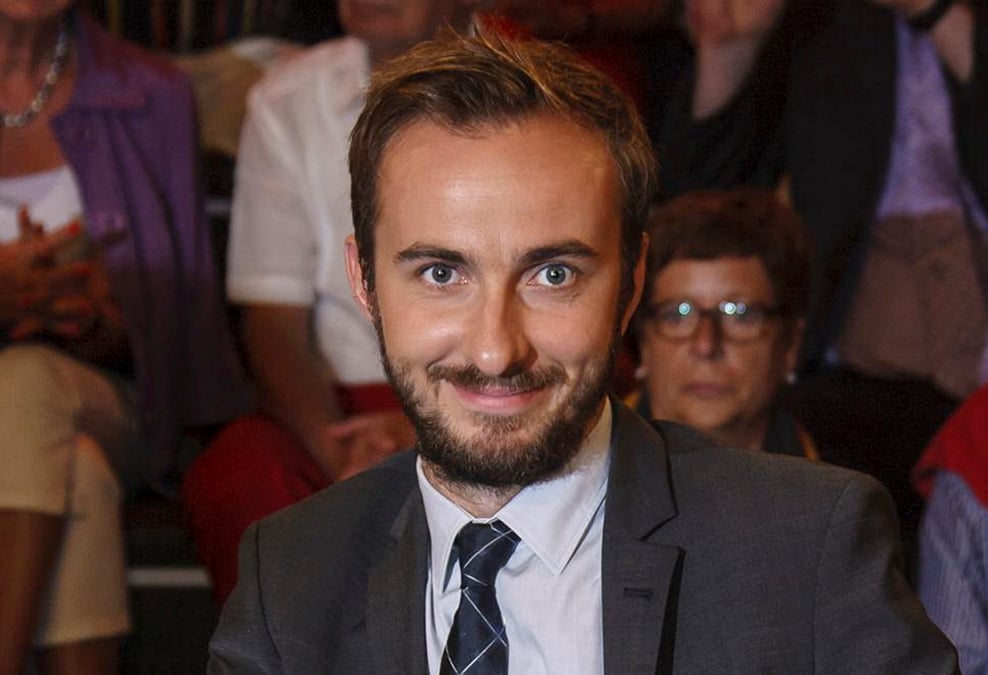 Les reproches de l'humoriste bohmermann a angela merkel