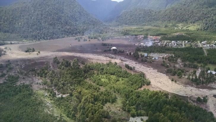 Coulee de boue au chili, trois morts, quinze disparus