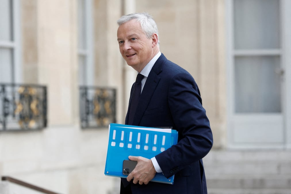 Le ministre francais de l'economie, bruno le maire, arrive pour une reunion a l'elysee avec les responsables des 50 sites industriels francais les plus emetteurs de gaz a effet de serre