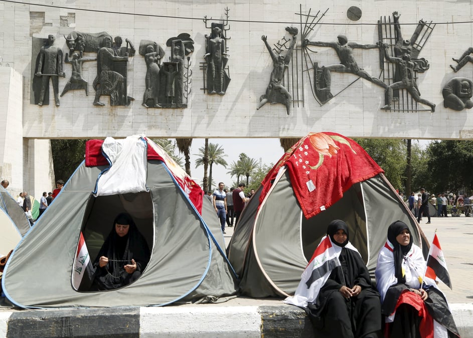 Des manifestants a bagdad font pression sur le gouvernement