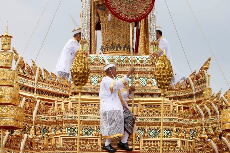 Ceremonie de cremation a bangkok, un an apres la mort de bhumibol