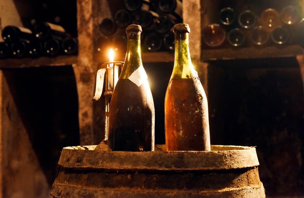 Une bouteille de vin jaune d'arbois de 1774 achetee 85.000 euros