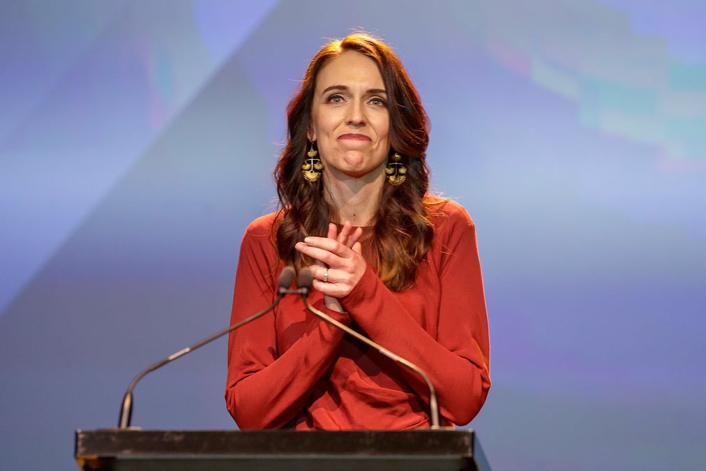 Nouvelle-zelande: ardern signe un accord gouvernemental avec les verts