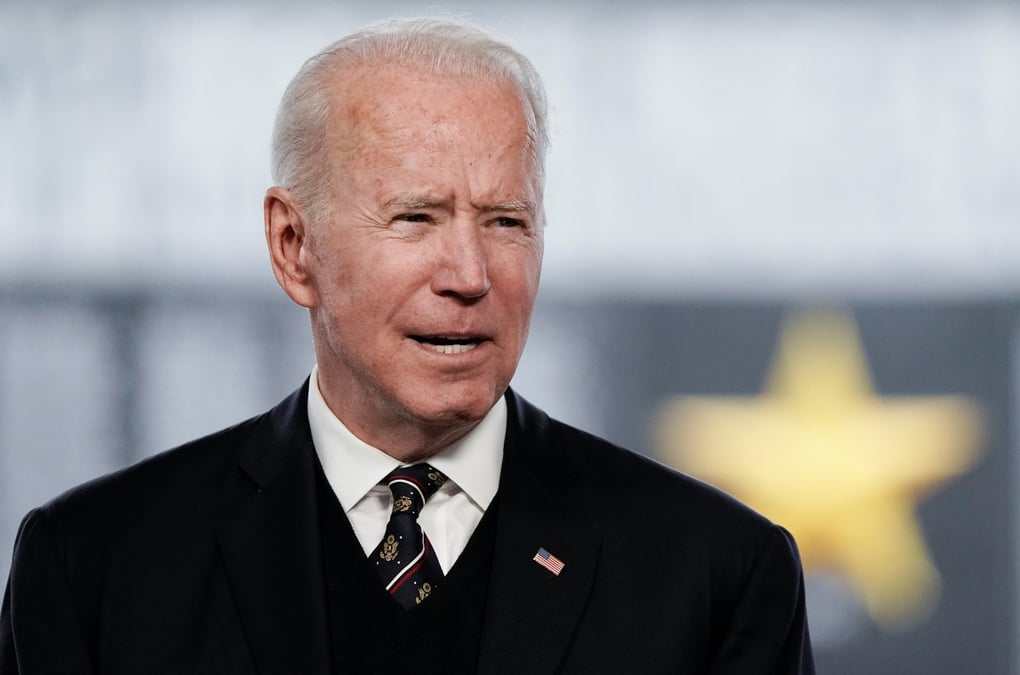 Biden veut faire pression sur poutine sur les droits de l'homme