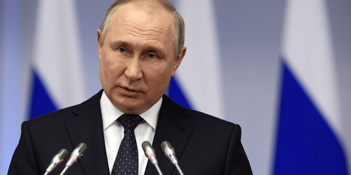 Ukraine: poutine avertit l'occident de represailles fulgurantes en cas d'ingerence