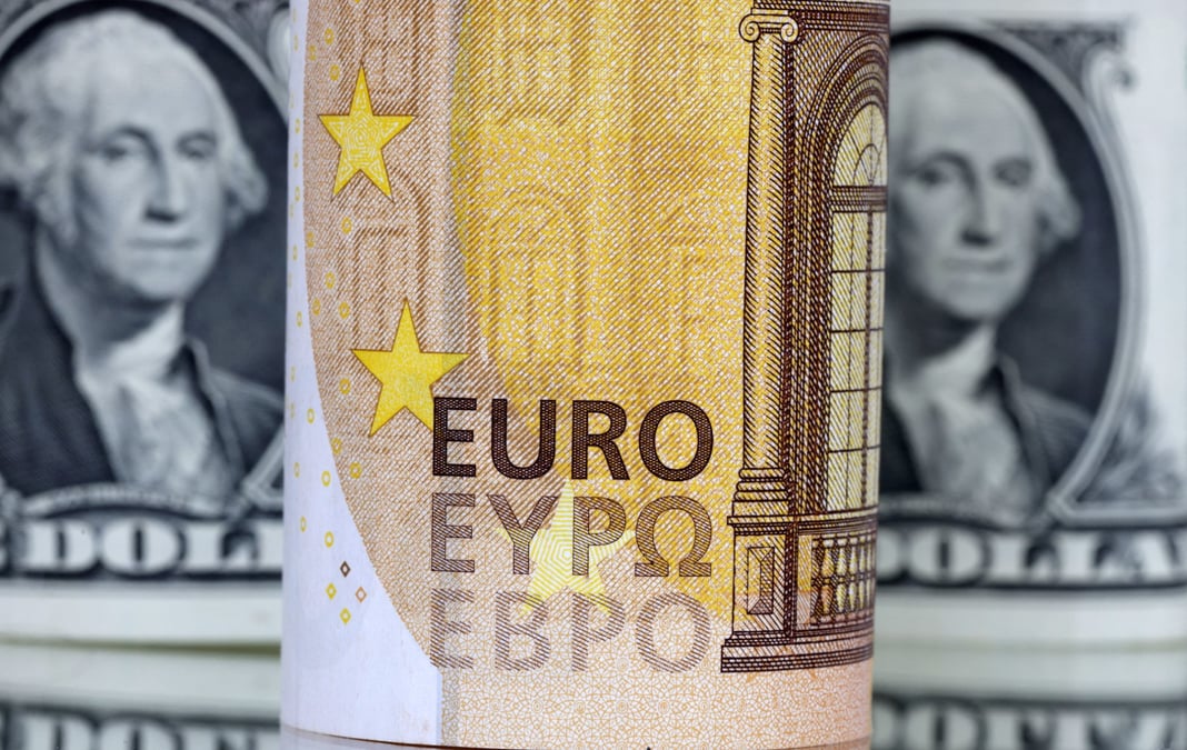 L'euro a plongé jusqu'à 1,0314 dollar ce jeudi, son plus beau niveau depuis fin novembre 2022.