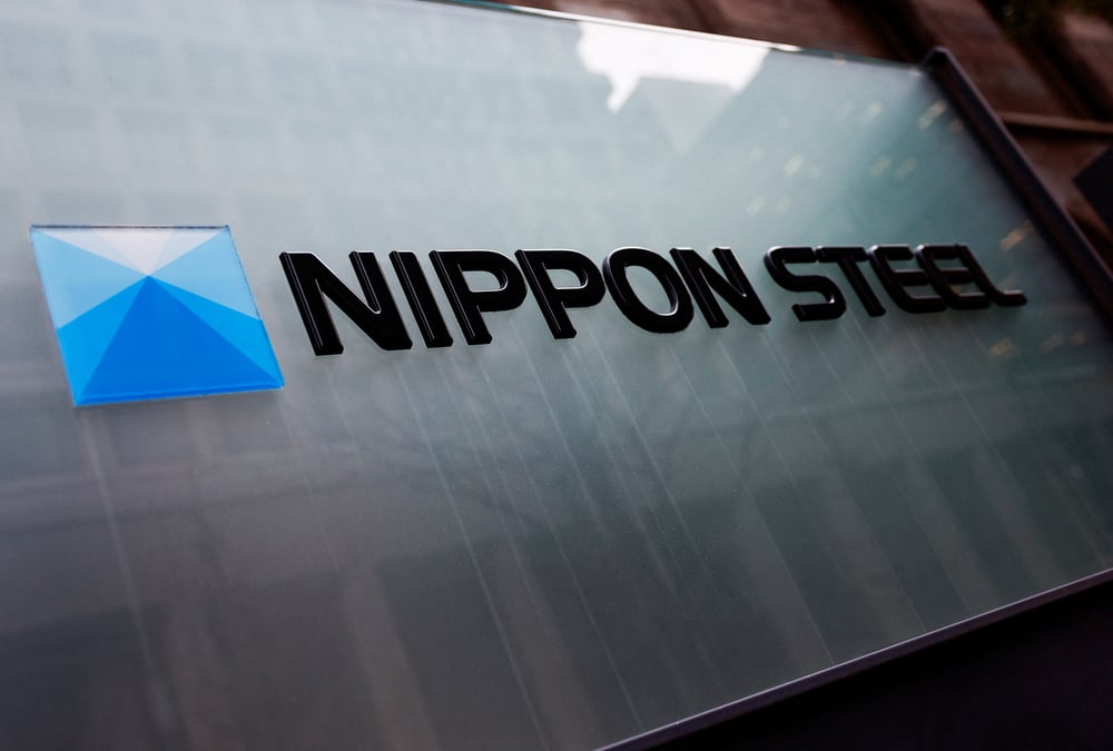 Le logo de nippon steel