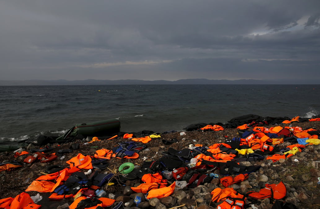 Le hcr voit 700.000 refugies arrives en europe cette annee