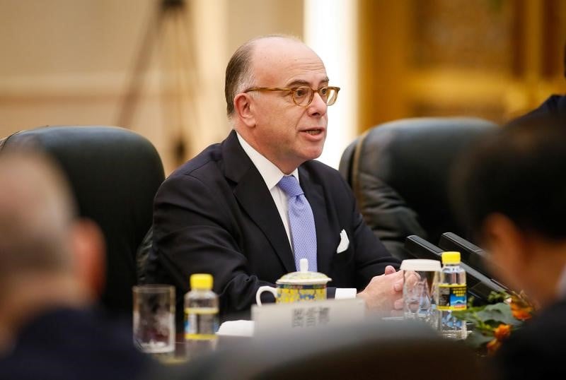 Cazeneuve vendredi en grece