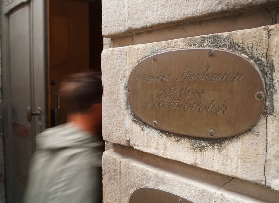 Plaque portant le nom de l'academie suedoise, ou le prix nobel de litterature est annonce, a stockholm