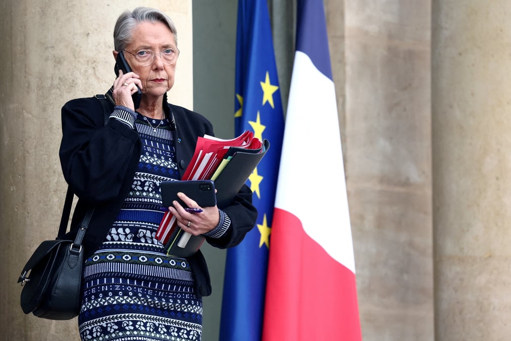 Reunion hebdomadaire du cabinet au palais de l'elysee a paris