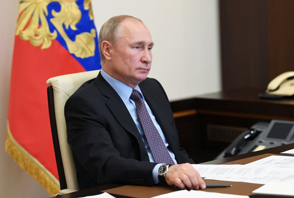 Poutine sermonne norilsk nickel apres la maree noire dans l'arctique