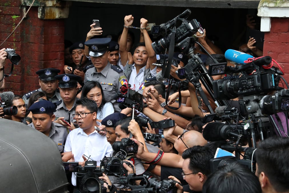 Suu kyi: l'emprisonnement des journalistes pas lies a la liberte d'expression