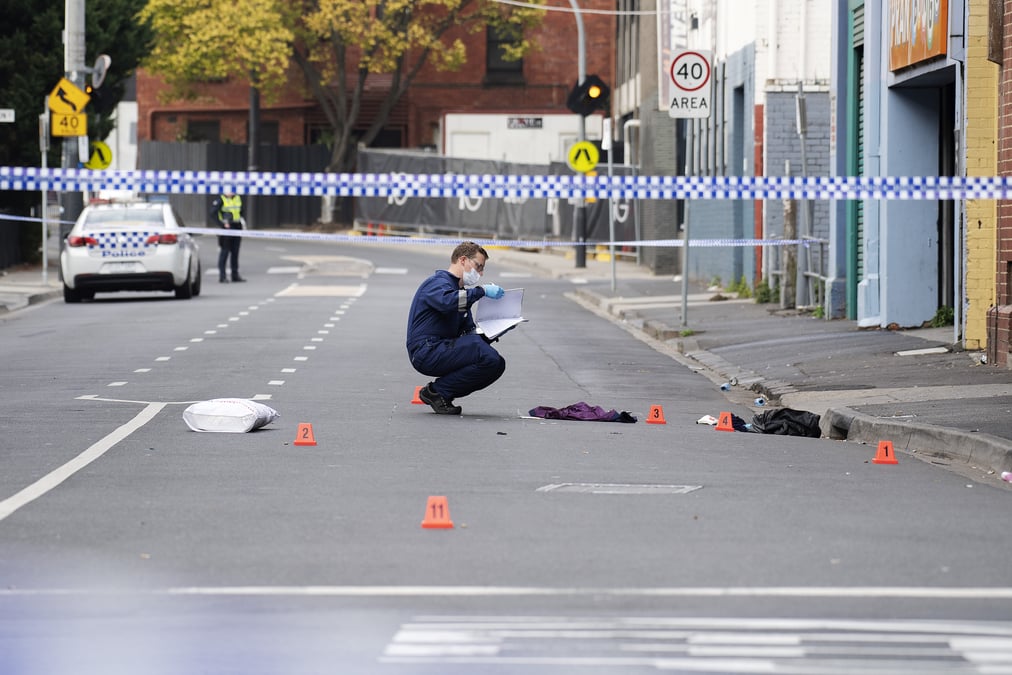 Fusillade devant une boite de nuit de melbourne, piste terroriste ecartee