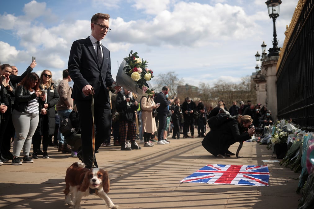 Philip: les britanniques pries de ne pas se rassembler devant les palais