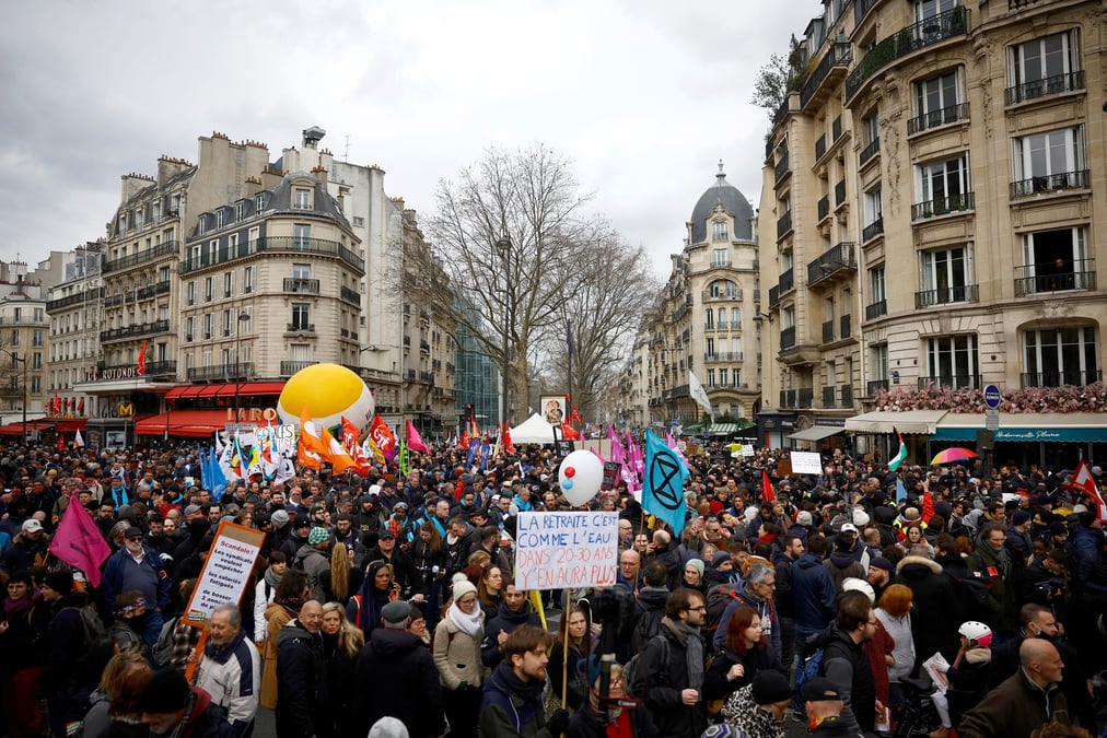 Manifestation contre le projet de reforme des retraites du gouvernement francais a paris