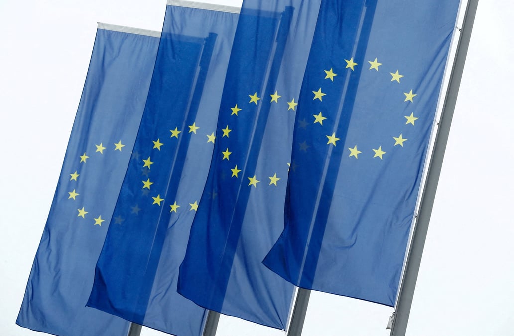 Actuellement, le principal taux directeur rémunérant les dépôts, référence pour le crédit en zone euro, se situe à 4%.