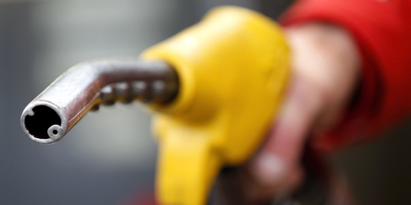 Le ralentissement de novembre a été favorisé par la baisse des prix des carburants, mais aussi par une évolution favorable des prix des denrées alimentaires et des boissons non alcoolisées.