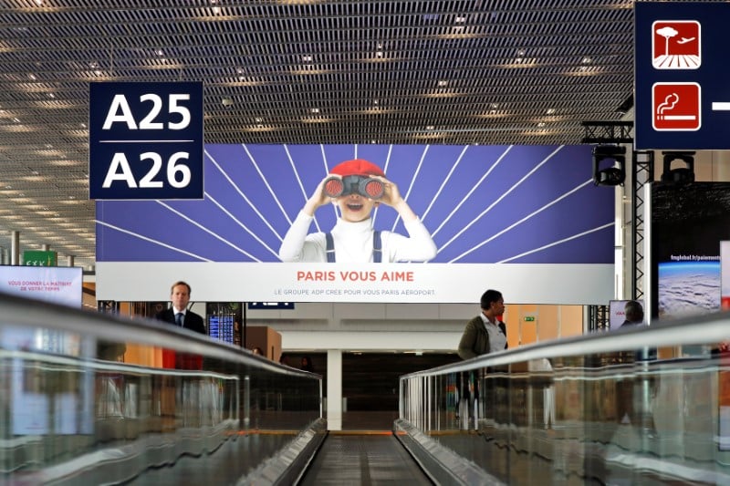 Bagarre entre rappeurs a orly, l'aeroport perturbe