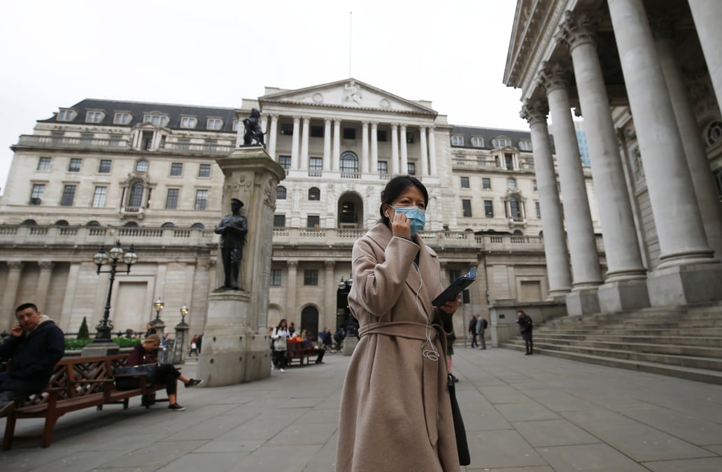 La banque d'angleterre choisit le statu quo malgre la chute du pib