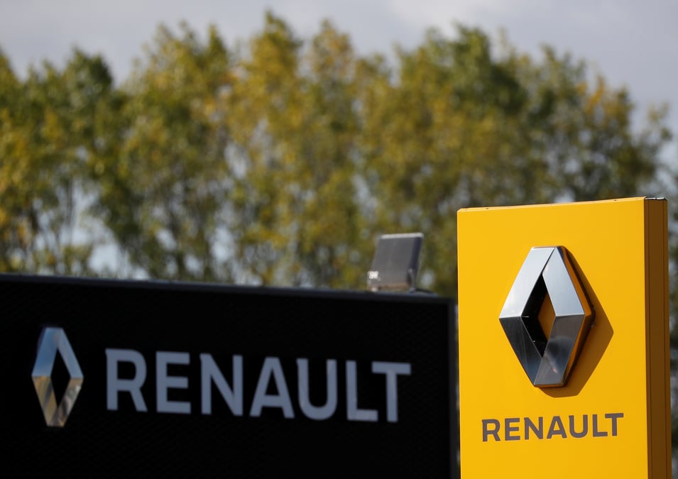 Avis defavorable des syndicats de renault sur la restructuration, selon des sources