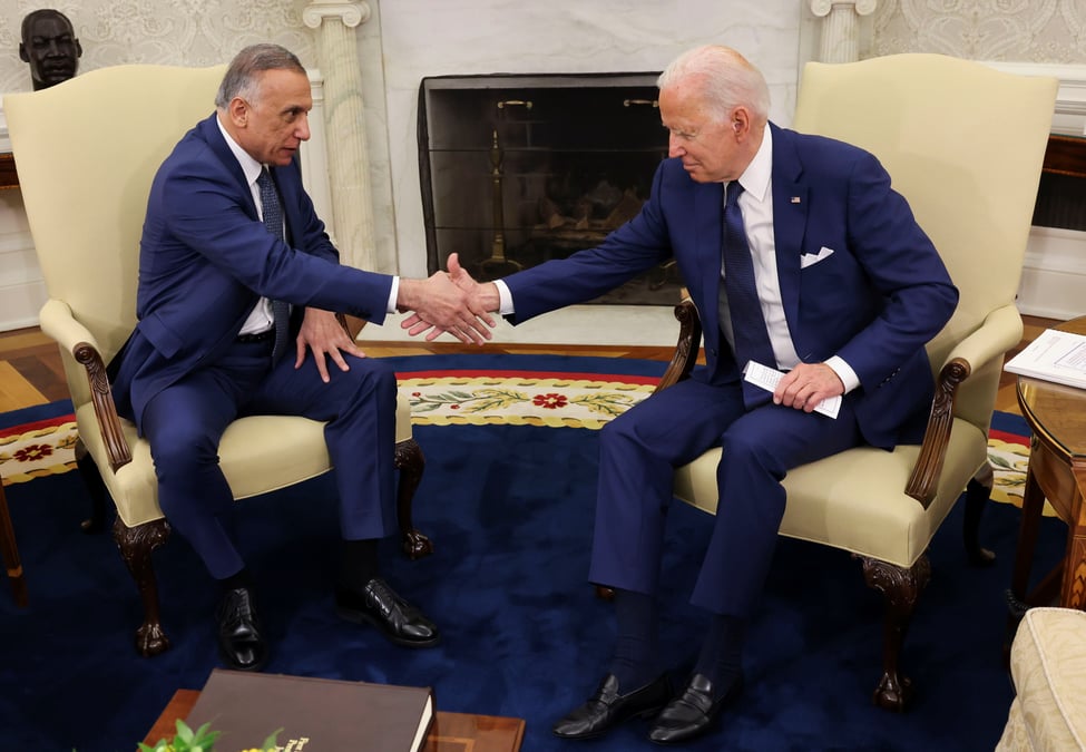 Biden signe l'accord mettant fin a la mission de combat us en irak