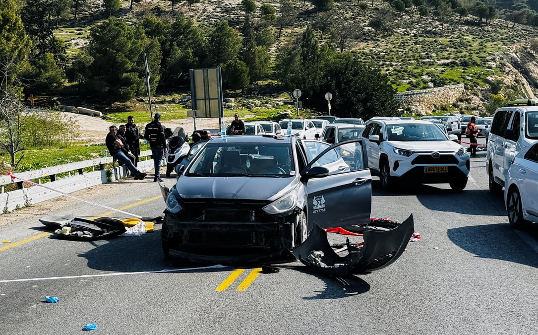 Attaque de tireurs palestiniens, pres de la colonie de maale adumim, en cisjordanie occupee par israel