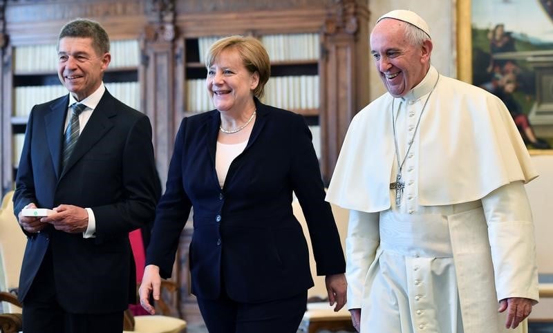 Le pape francois et merkel ont discute climat et cooperation