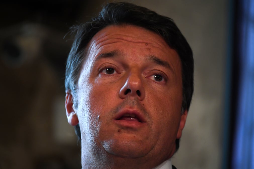 Renzi menace de faire tomber le gouvernement si rome ne change pas de strategie face au covid-19