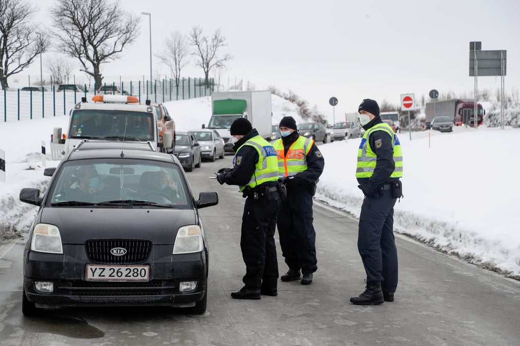 L'allemagne prolonge les controles aux frontieres avec la republique tcheque et le tyrol