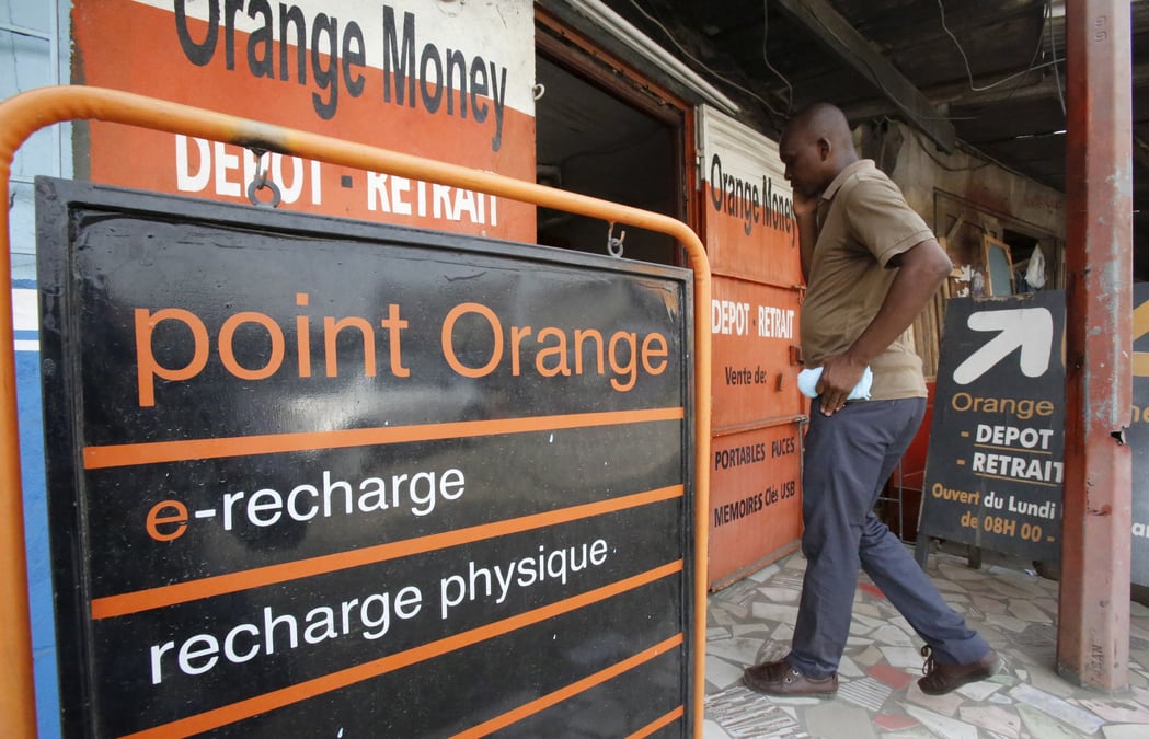 Orange Money, Afrique, Côte d'Ivoire, smartphone, pico crédit, paiement mobile,