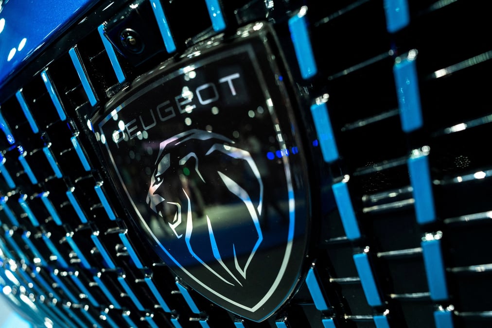 Le logo de la marque peugeot