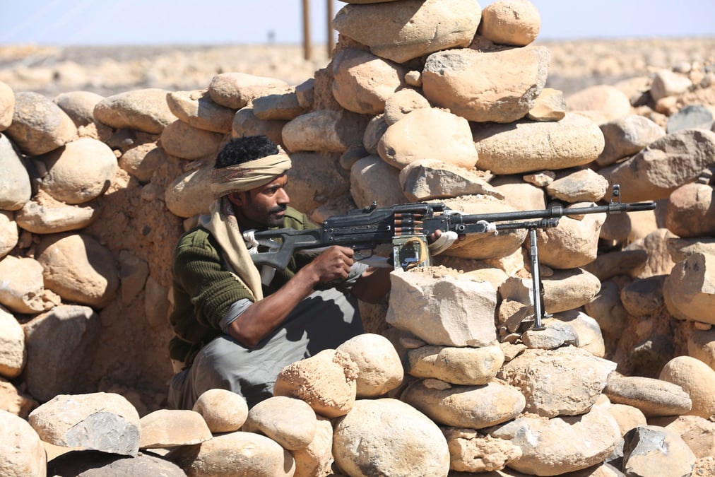 Les forces gouvernementales au yemen avancent vers la capitale