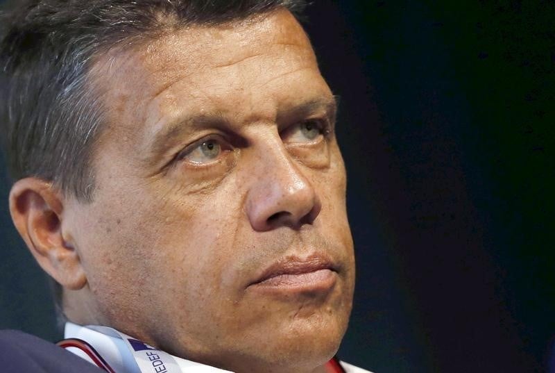 Le president de la fnsea veut une initiative europeenne a la crise agricole