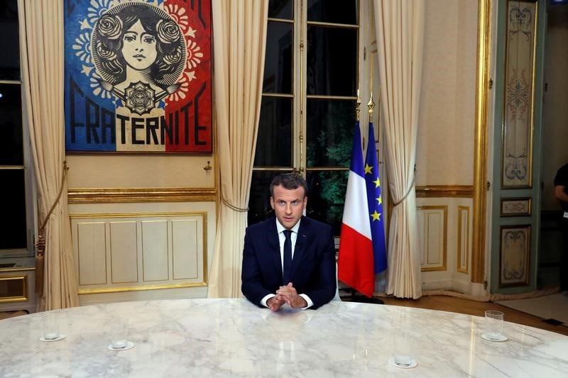 Macron veut durcir les mesures contre les clandestins