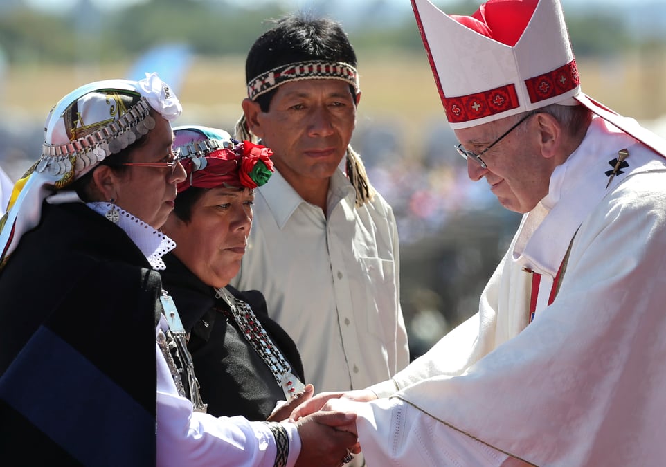 Le pape en terre mapuche prone la non-violence