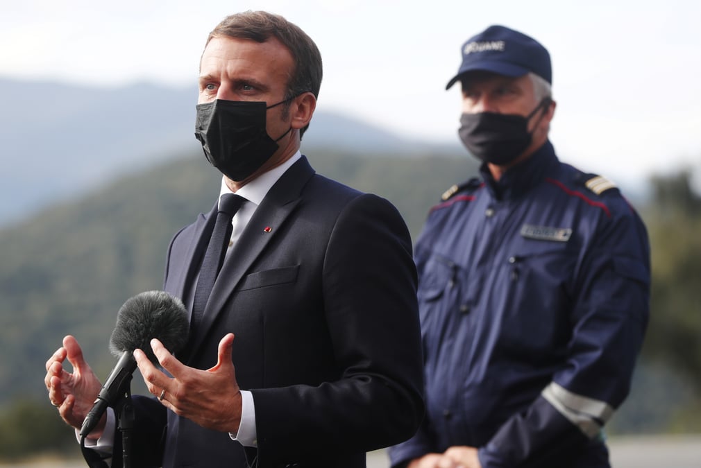 Macron annonce le doublement des effectifs aux frontieres