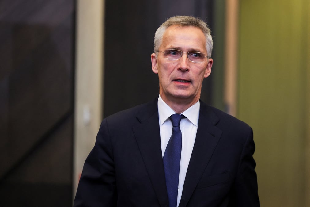 L'otan prevoit une presence militaire permanente a ses frontieres, dit stoltenberg, selon the telegraph