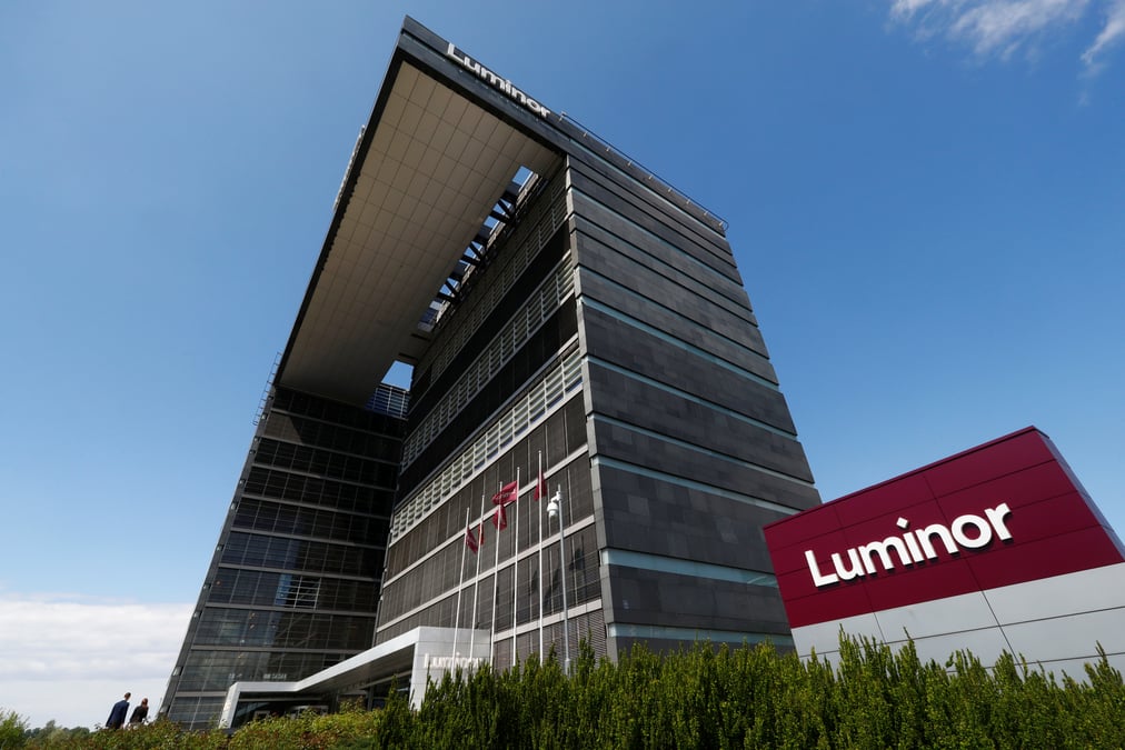Nordea et dnb cedent leur banque balte a blackstone