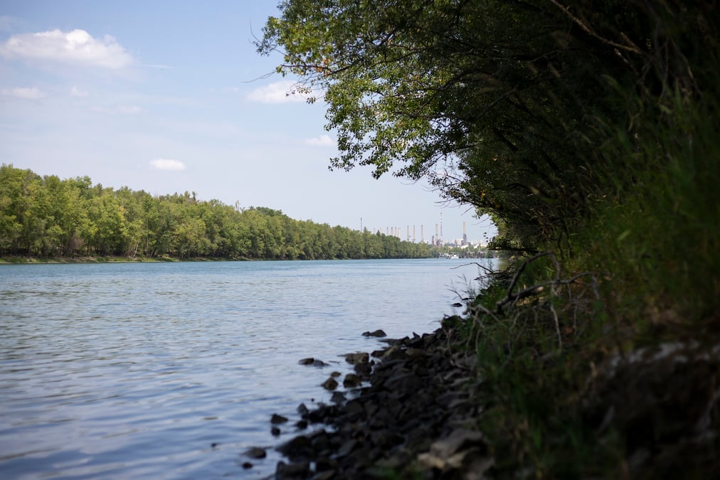 La ville et la métropole de Lyon mènent une politique commune pour redonner au Rhône et à la Saône une place de premier ordre dans le quotidien des Lyonnais et des Lyonnaises. Ce, à travers de multiples actions comme la rénovation de la Rive droite du Rhône ou encore la mise en place d'une navette fluviale dès 2025.