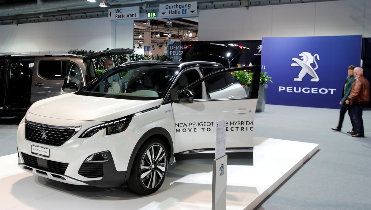 Psa signe un retour a la croissance pour sa division automobile au troisieme trimestre
