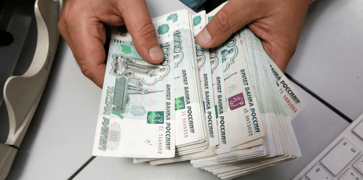 La russie devrait travailler a un elargissement des paiements en roubles, dit le kremlin