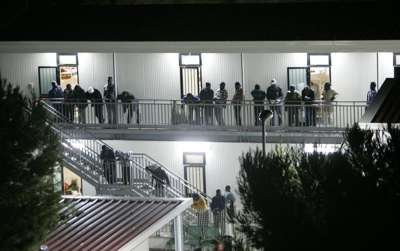 L'Italie évacue le centre de détention surpeuplé de Lampedusa