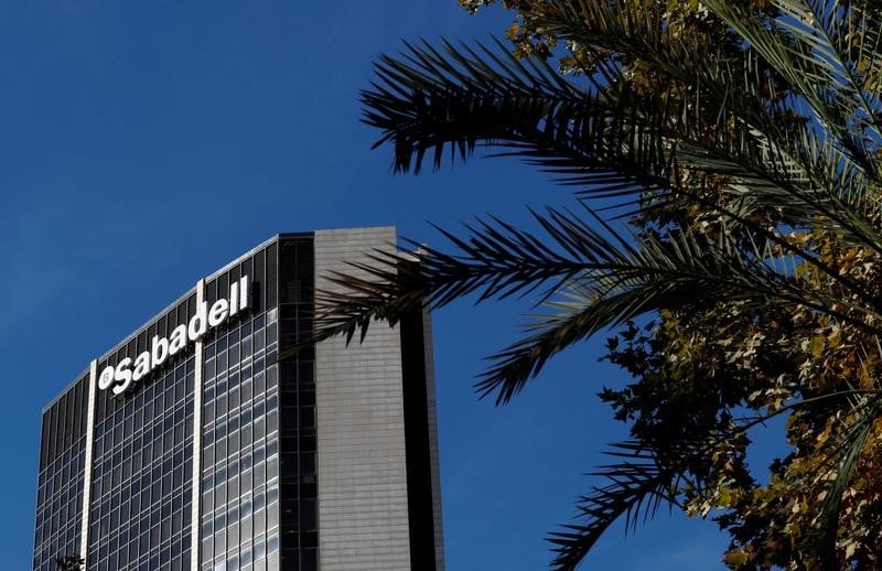 La banque catalane sabadell va transferer sa direction a madrid