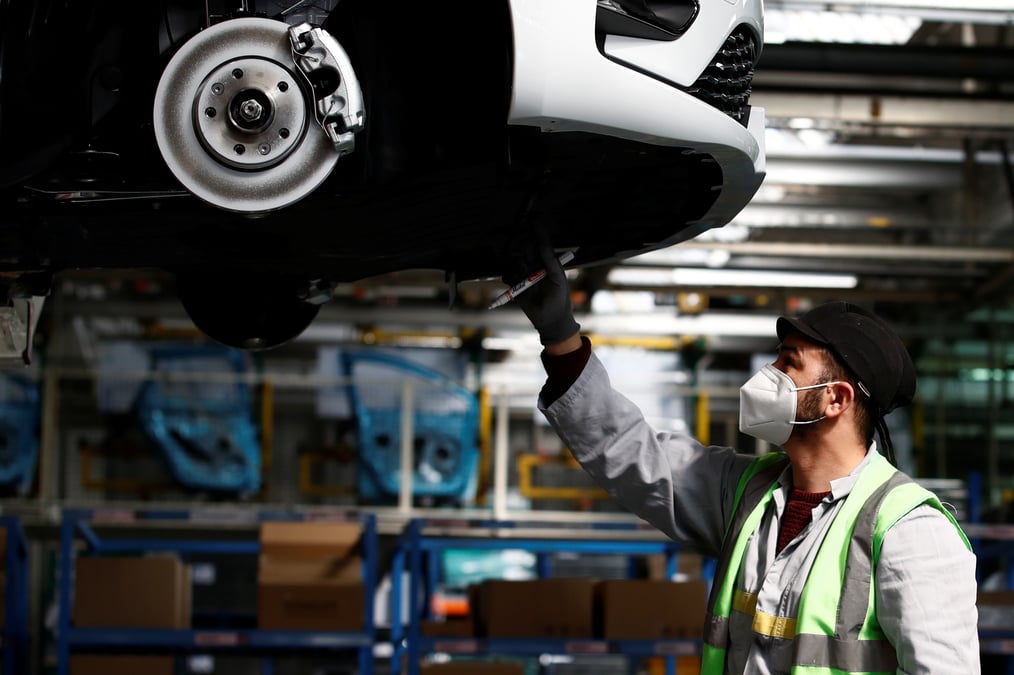 Recul de 24,1% des ventes de voitures en europe en juin, selon acea