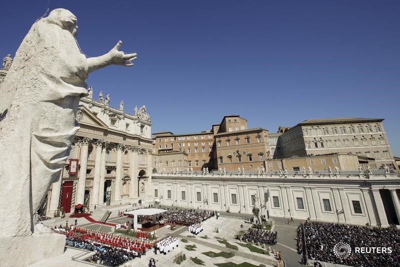 Deux personnes arretees au vatican dans une affaire de fuites a la presse